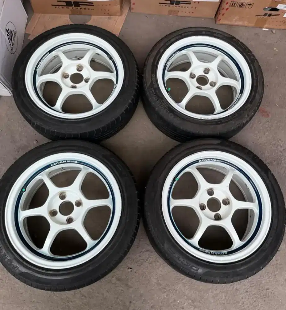 Velg advan rg R16 pcd 100 plus ban