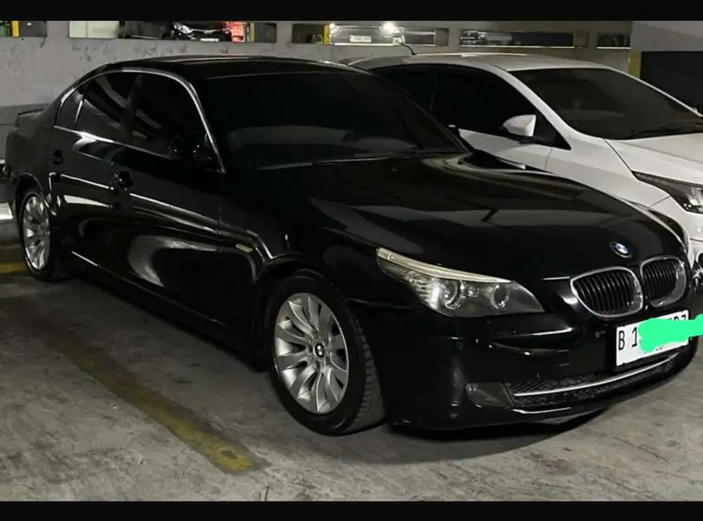 BMW 523i 2009 Bensin