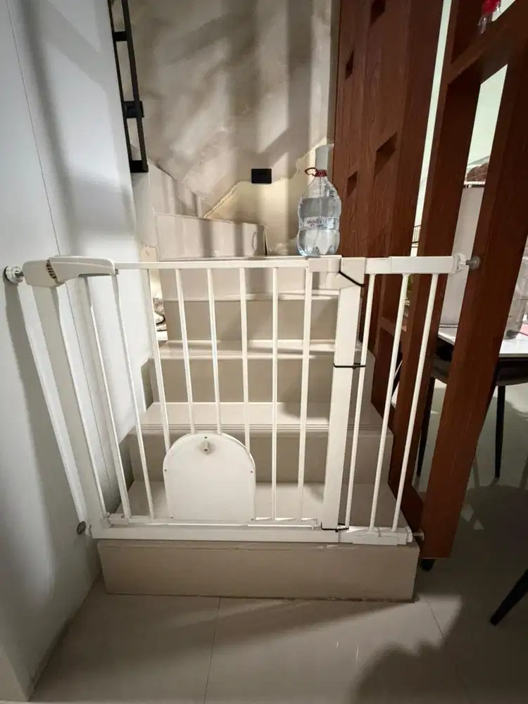 Baby safe gate (pagar bayi multifungsi)