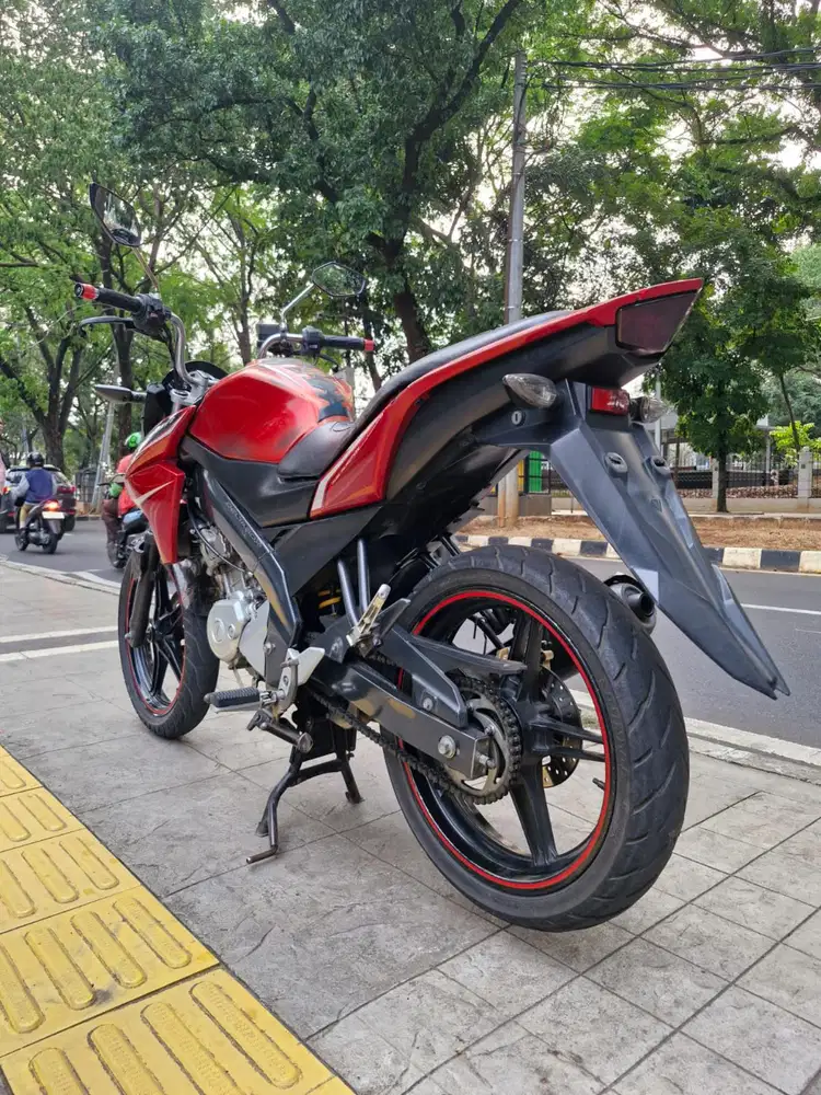 DIJUAL CASH YAMAHA VIXION KS THN 2013 PJK OFF SIAP PAKAI