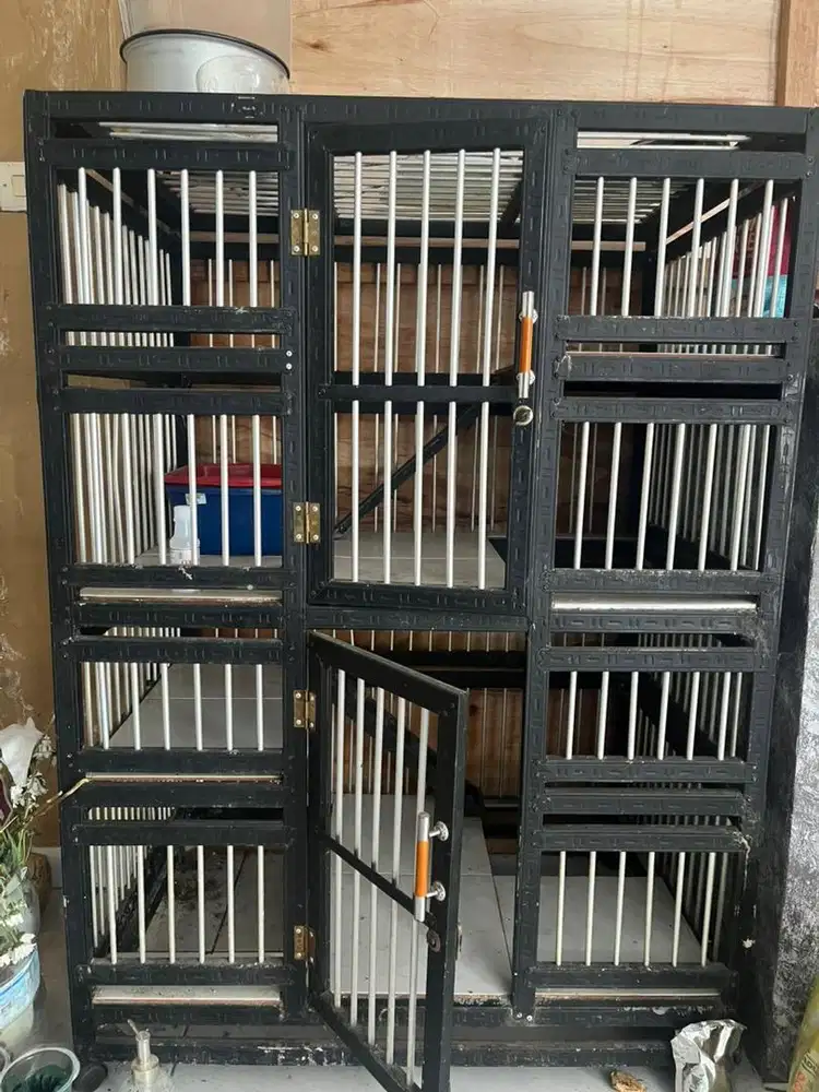 Kandang kucing alumunium