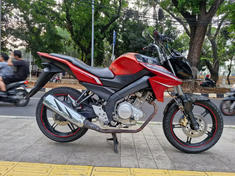DIJUAL CASH YAMAHA VIXION KS THN 2013 PJK OFF SIAP PAKAI
