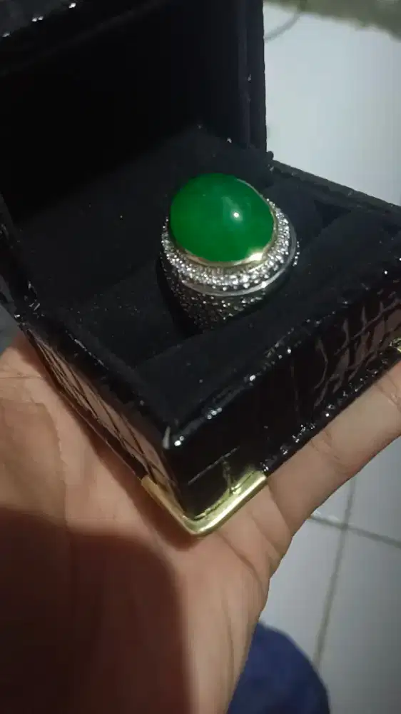 Natural giok burma