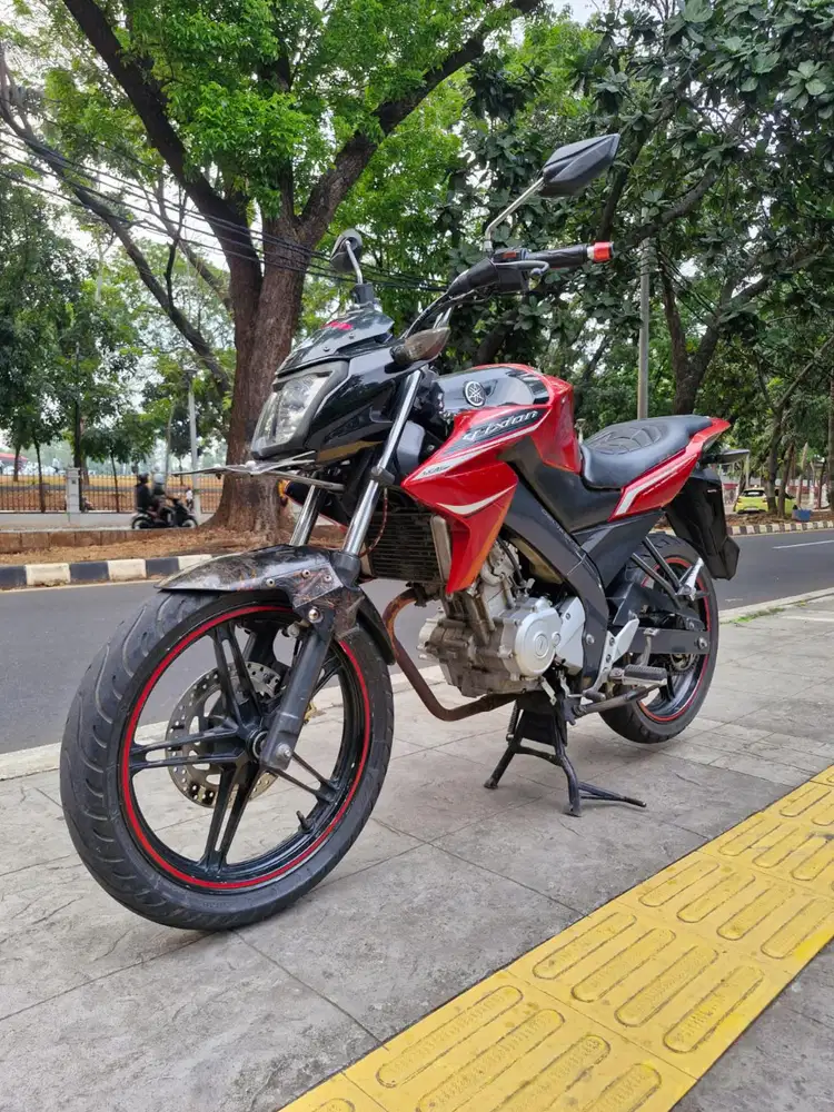DIJUAL CASH YAMAHA VIXION KS THN 2013 PJK OFF SIAP PAKAI