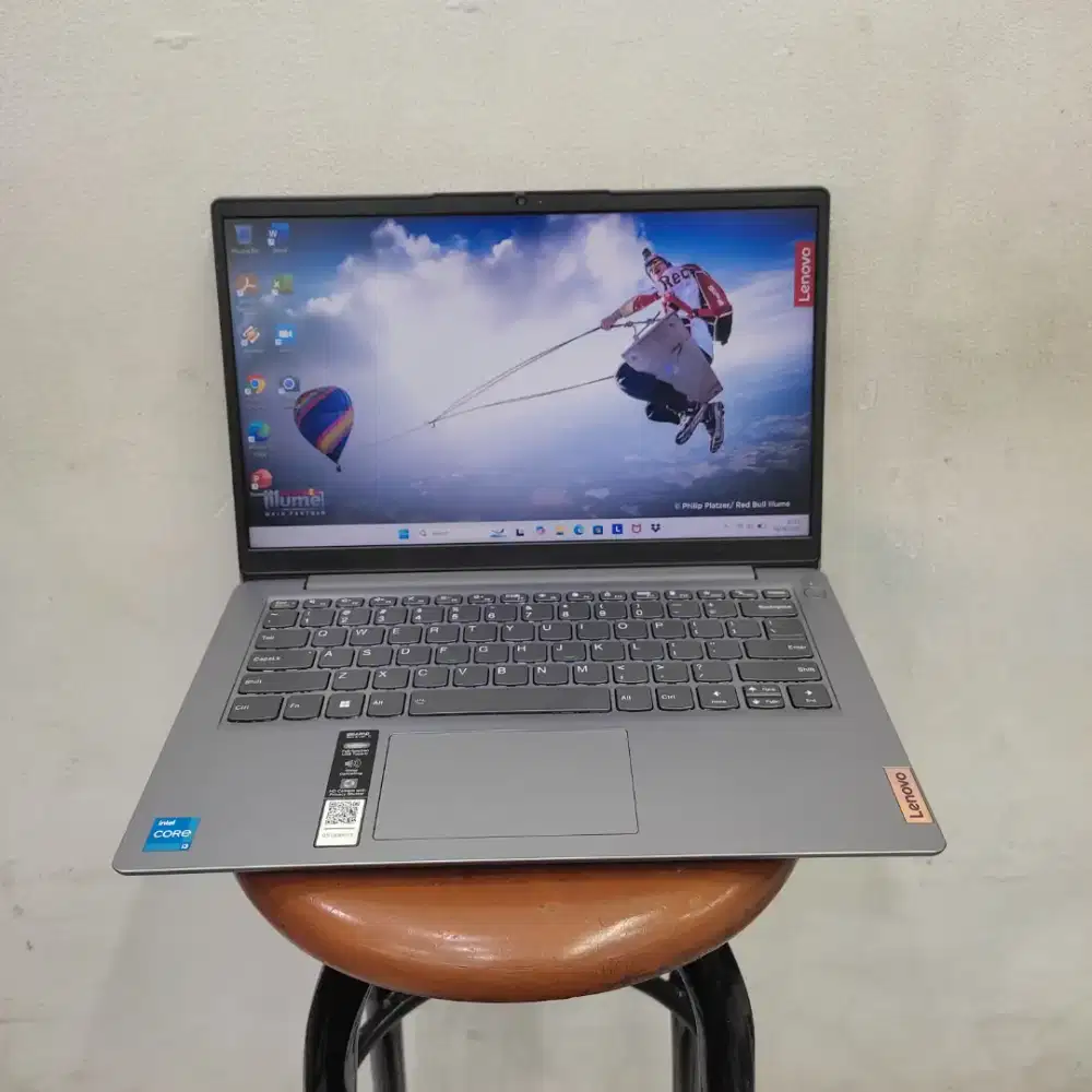 LENOVO IDEAPAD SLIM 3 INTEL CORE i3-10110U RAM 4 GB SSD 256 GB