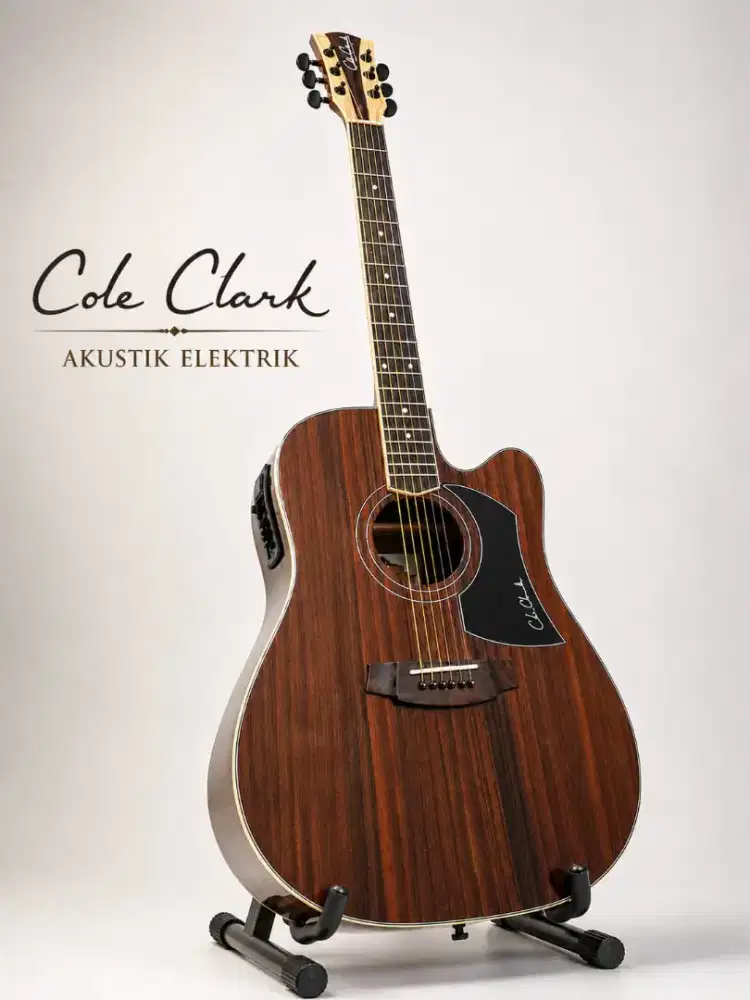 Gitar akustik elektrik cole clark