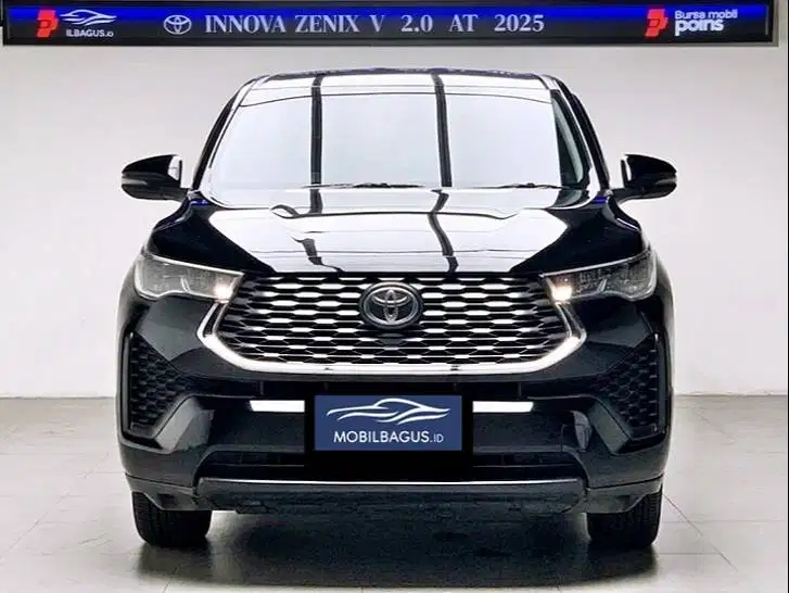 Toyota INNOVA ZENIX V 2.0 AT 2025 Hitam #PAR#