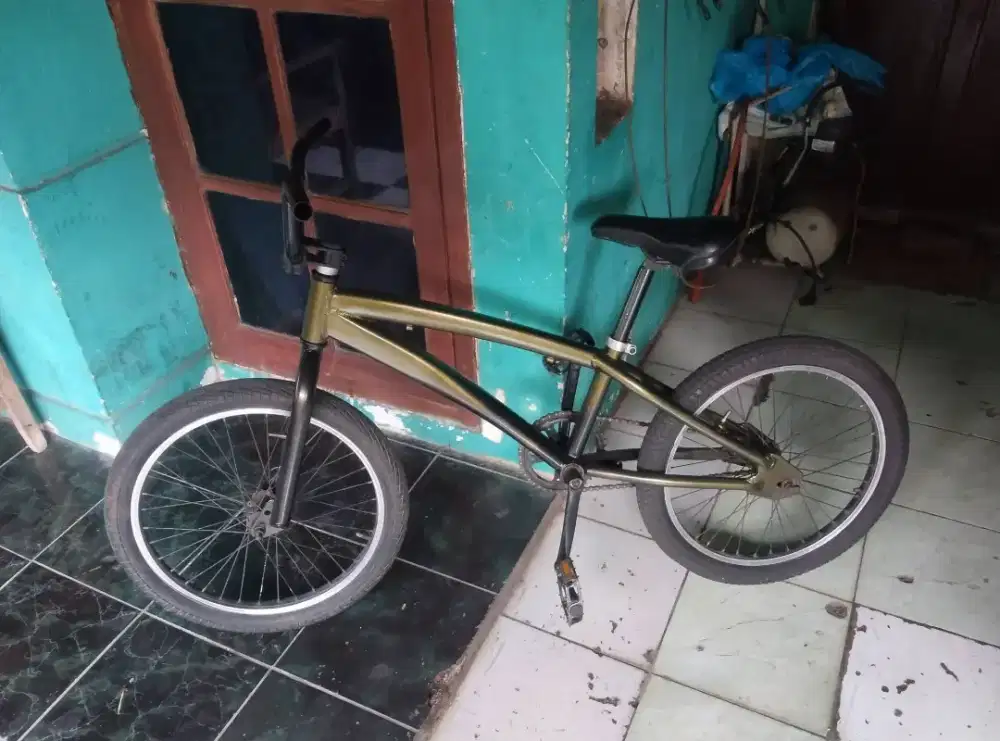 BMX UNITED RANGKA ALUMUNIUM 20 IN