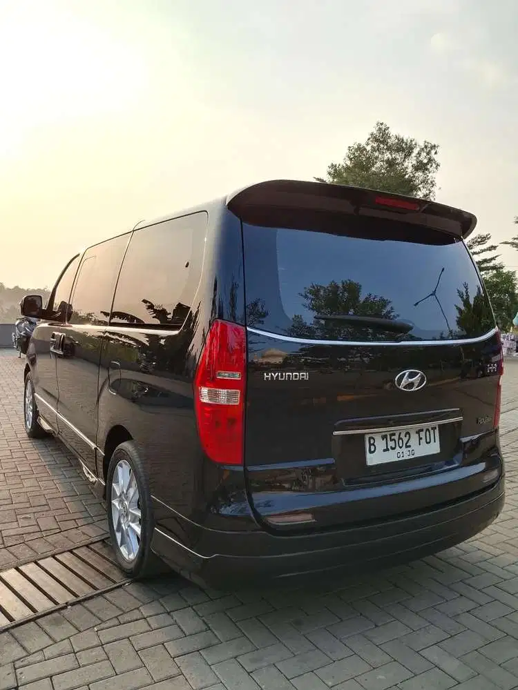 Hyundai H-1 2014 Bensin