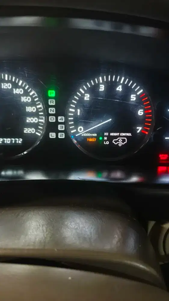 Di butuhkan mekanik mobil atw helper mekanik
