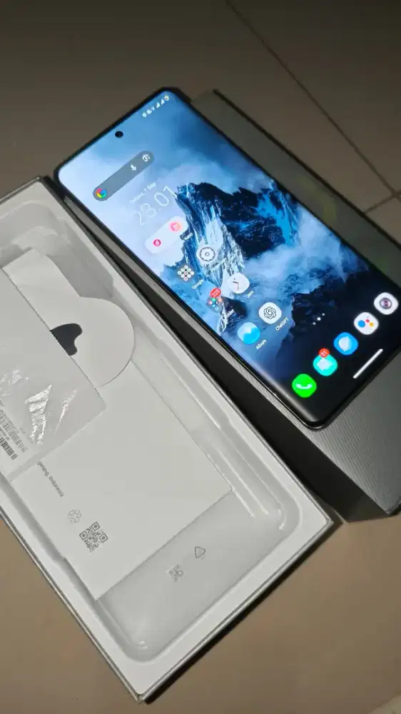 VIVO V27 5G Resmi