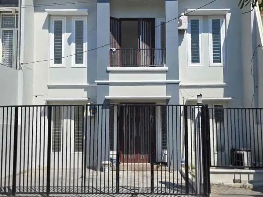 HARGA TURUN! Rumah 2 Lantai Wiguna Regency
Dari Rp 1,95 M  Rp 1,85 M NEGO