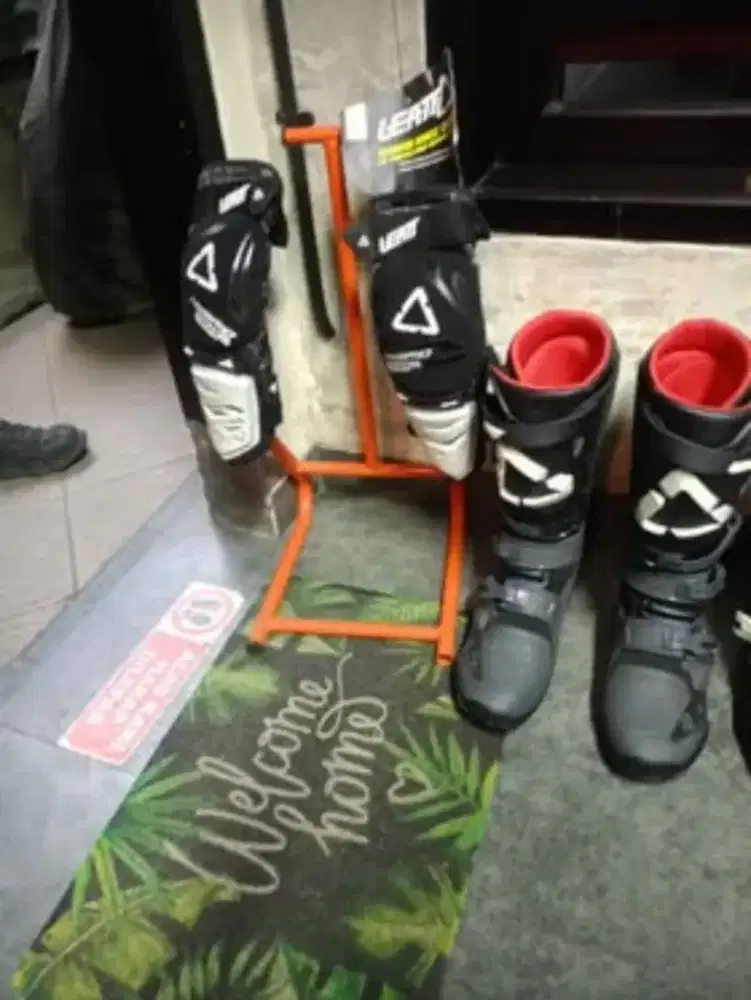 Sepatu bot Leatt 4.5 Enduro Size 45,5 + Leatt Deckker