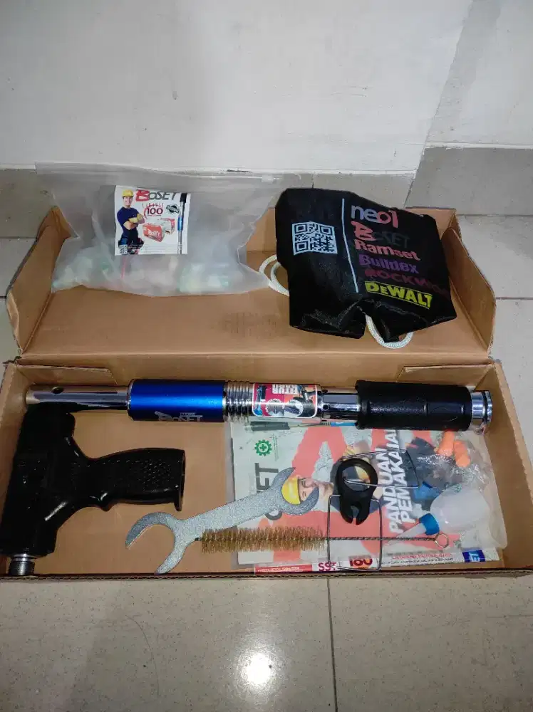 Mesin paku tembak merk BOSET