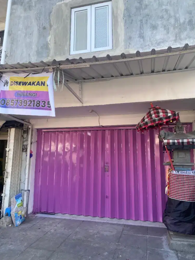Kontrakan Seririt