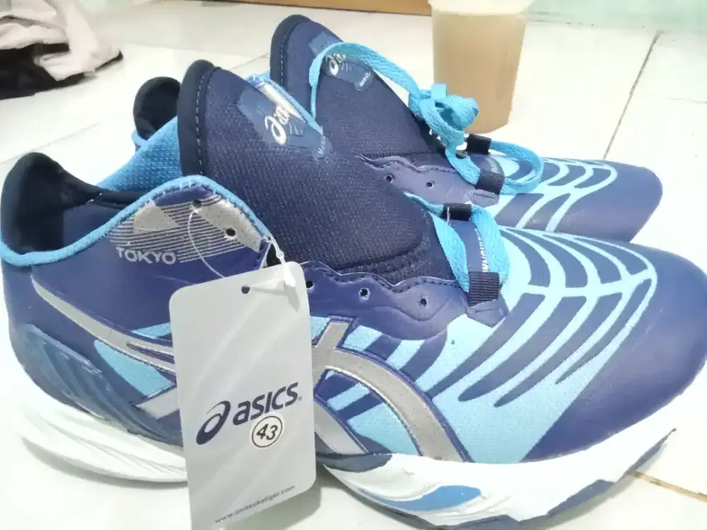 Di Jual Santai Sepatu Asics Size 43