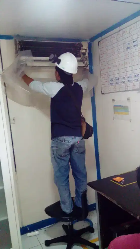 Bongkar pasang AC cuci tambah freon kulkas showcase freezer mesin cuci