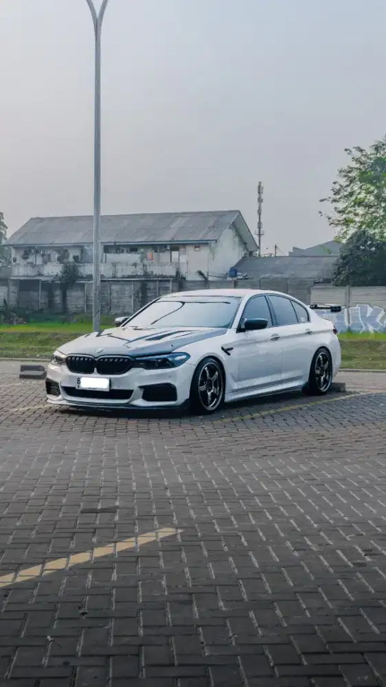 FORSALE BMW G30 530I FULLMODS 2018
