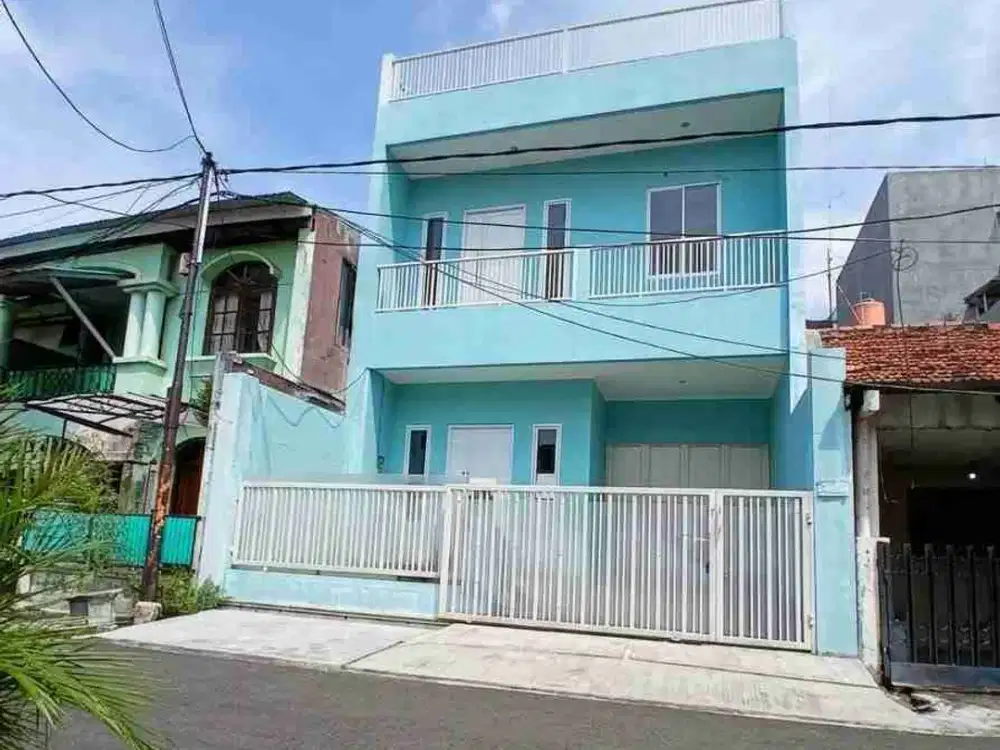 DISEWAKAN RUMAH 3 LANTAI DI BENDUNGAN HILIR JAKARTA PUSAT