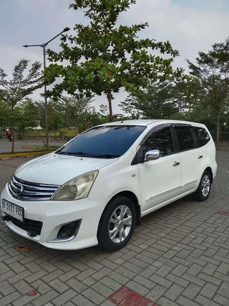 Nissan Livina 2013 Bensin