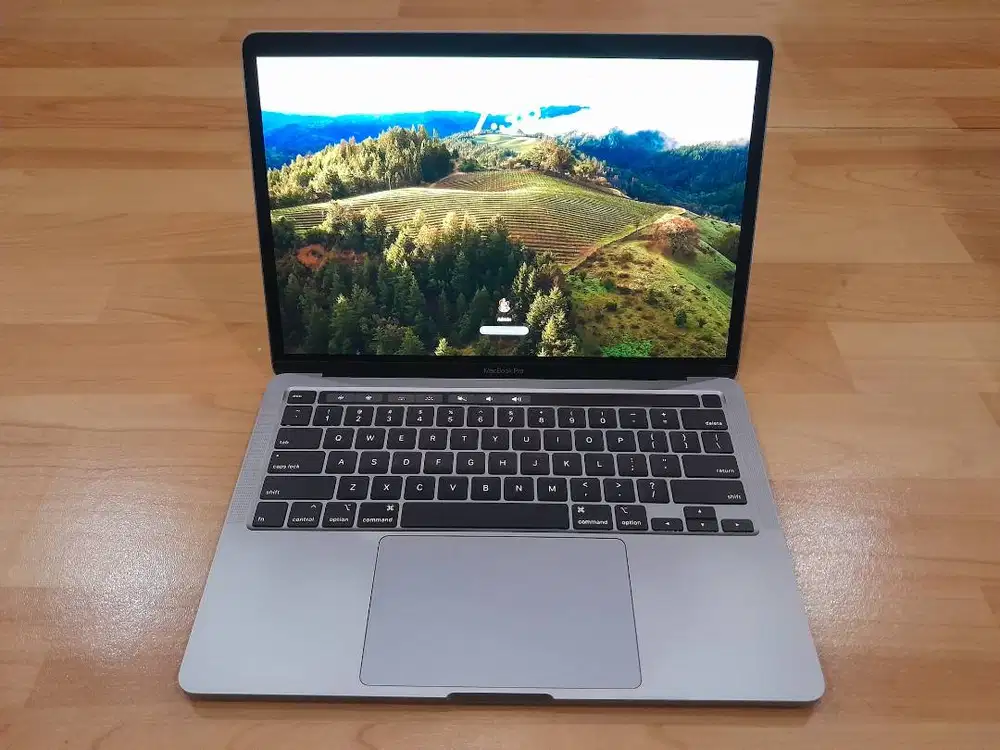 Macbook Pro 13 Inch 2020 - Core i7 - 16 GB (FREE TAS & JAM)