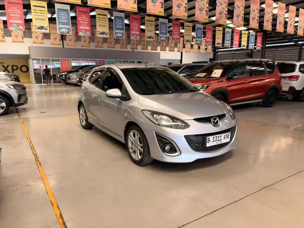Mazda 2 R AT 2010 Low KM Kondisi Mulus Terawat Siap Pakai