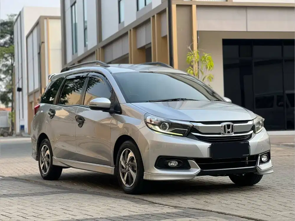 Mobilio 1.5 E CVT 2019 Low KM Kondisi Mulus Terawat Siap Pakai