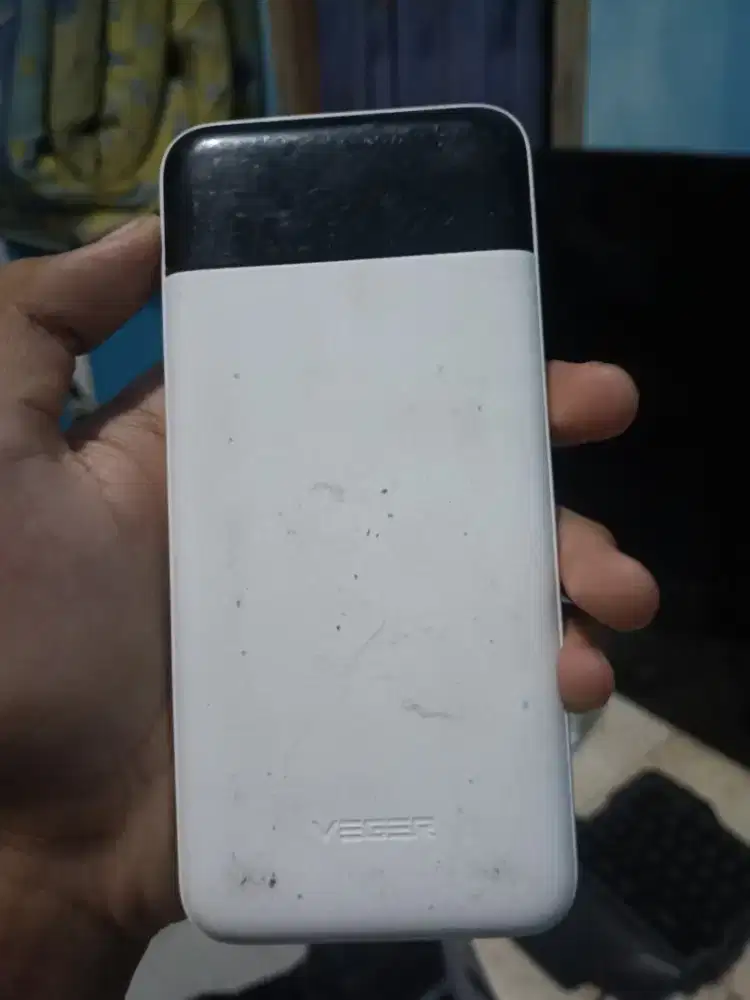 POWER BANK MERK VEGER (FAST CHARGE)