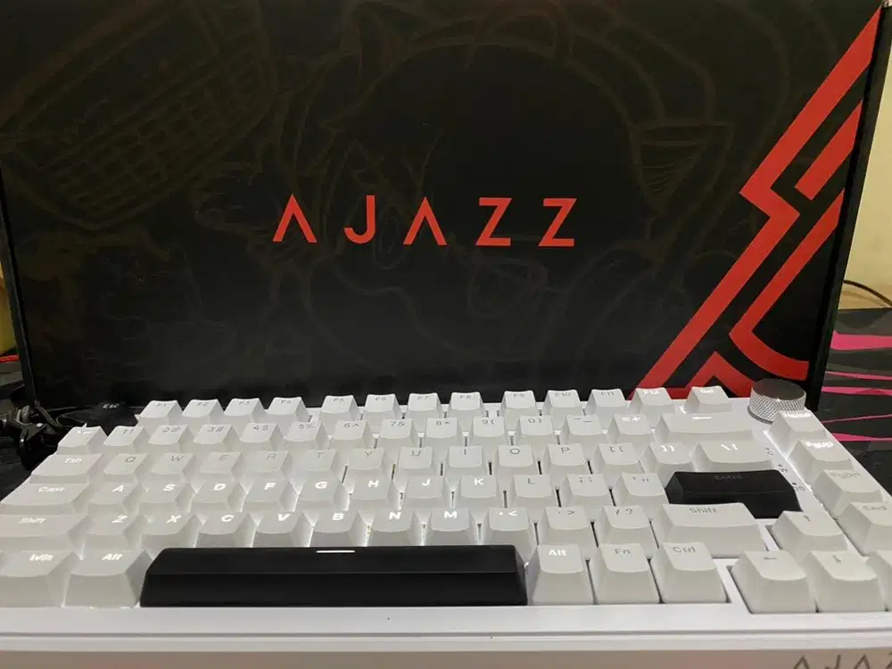 Ajazz Ak820 Monochrome V2 ( White ) - 1 Hari pemakaian 99% baru