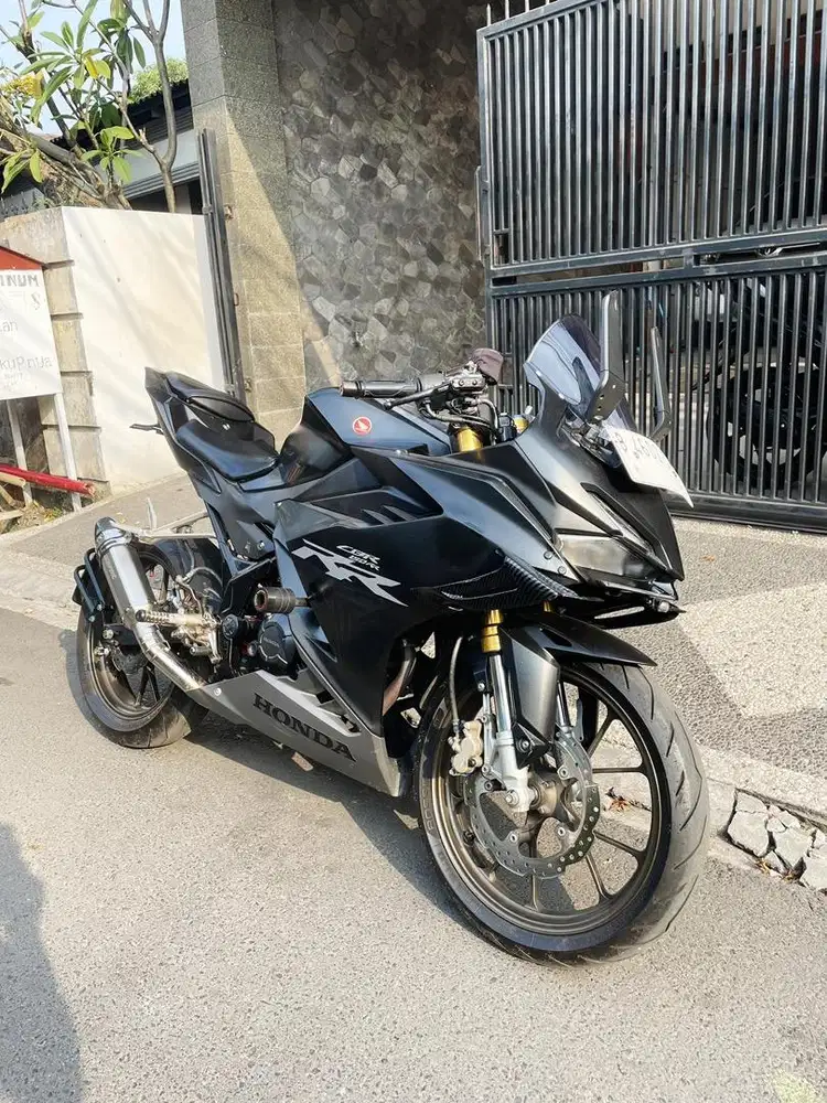 Honda CBR 150 R
