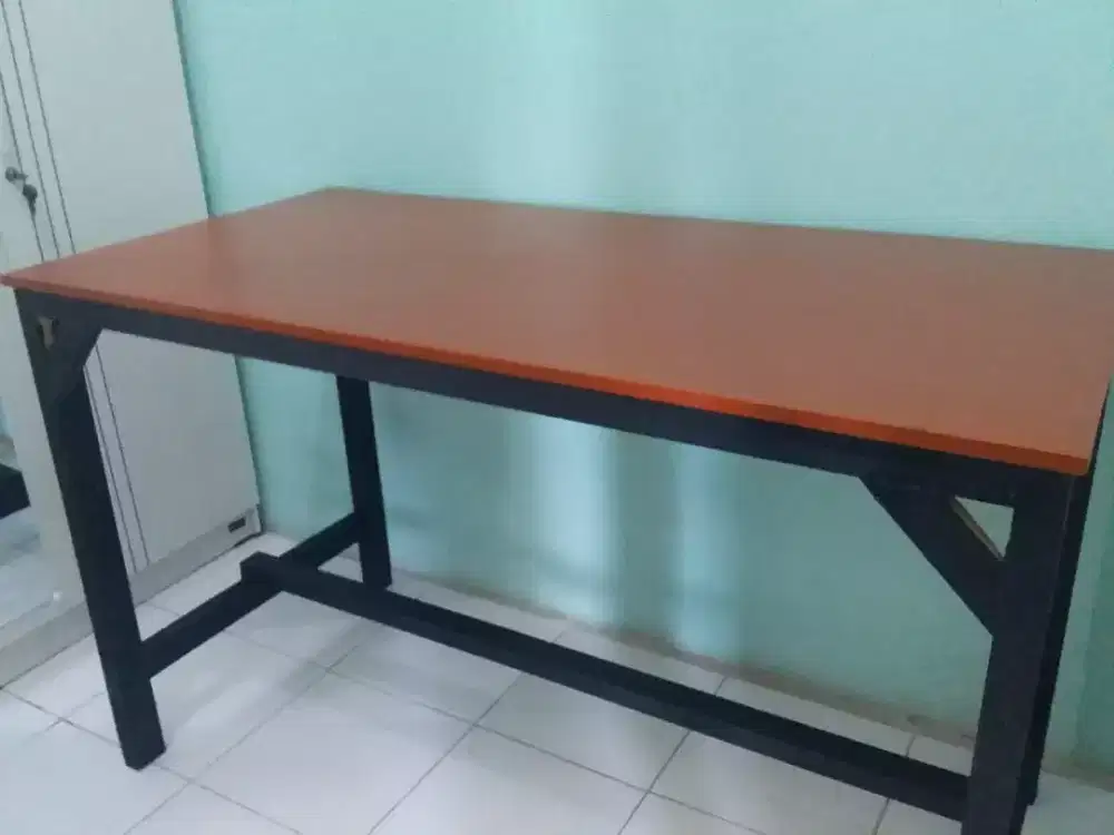 meja jualan bahan plywood