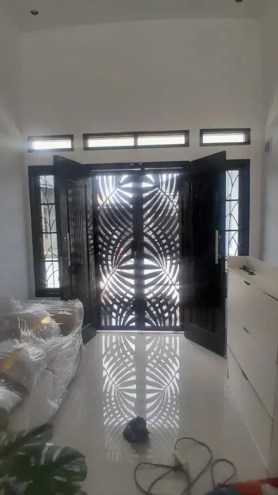 Pintu teralis cutting plat