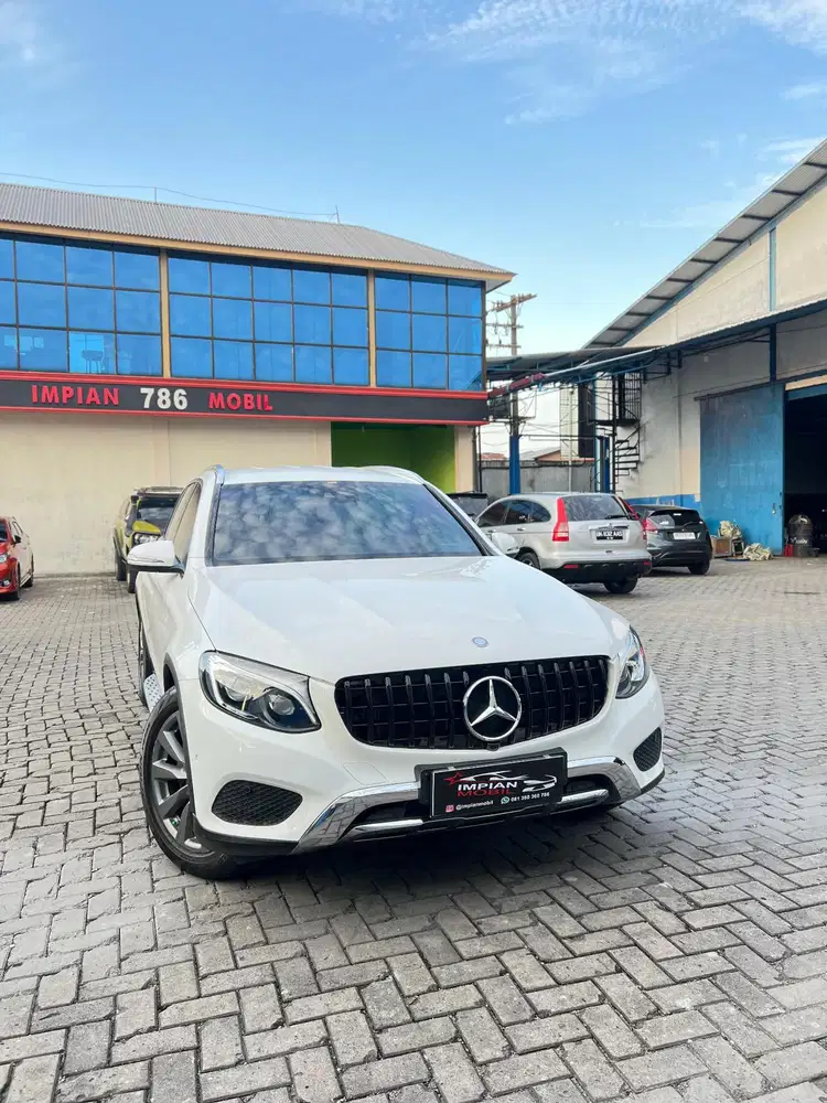Mercedes Benz GLC250 AT Putih 2015 glc 250 x5 2014 x3 2017 gle 2016