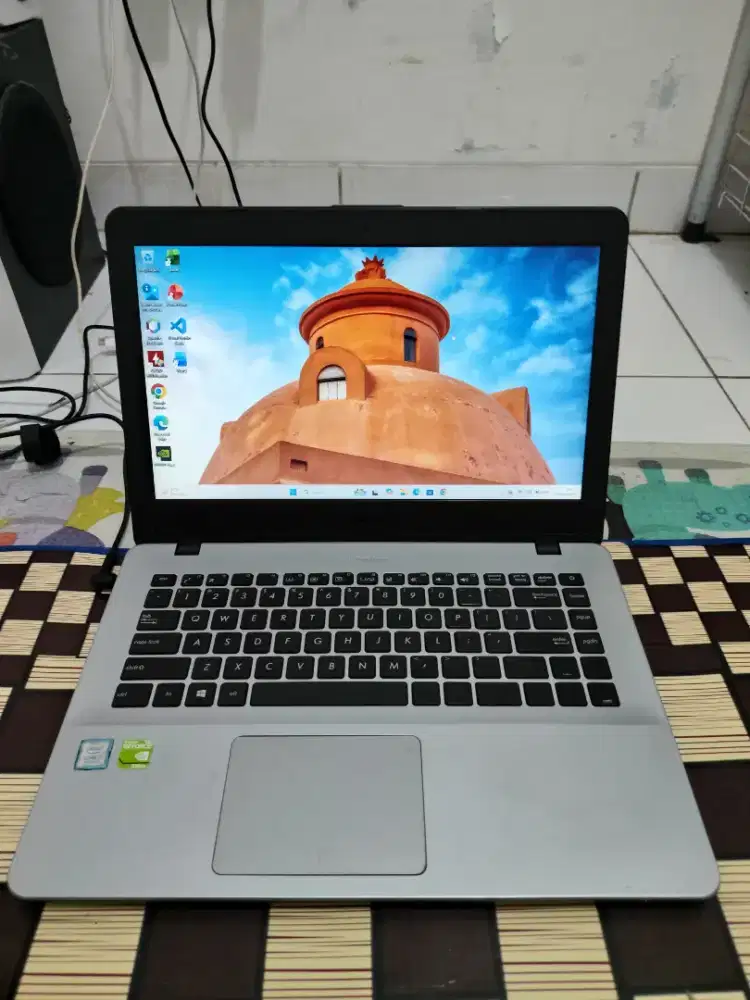 Laptop Asus X442UR , Intel Core i7 Gen 7 , Ram 8Gb , Ssd 256Gb