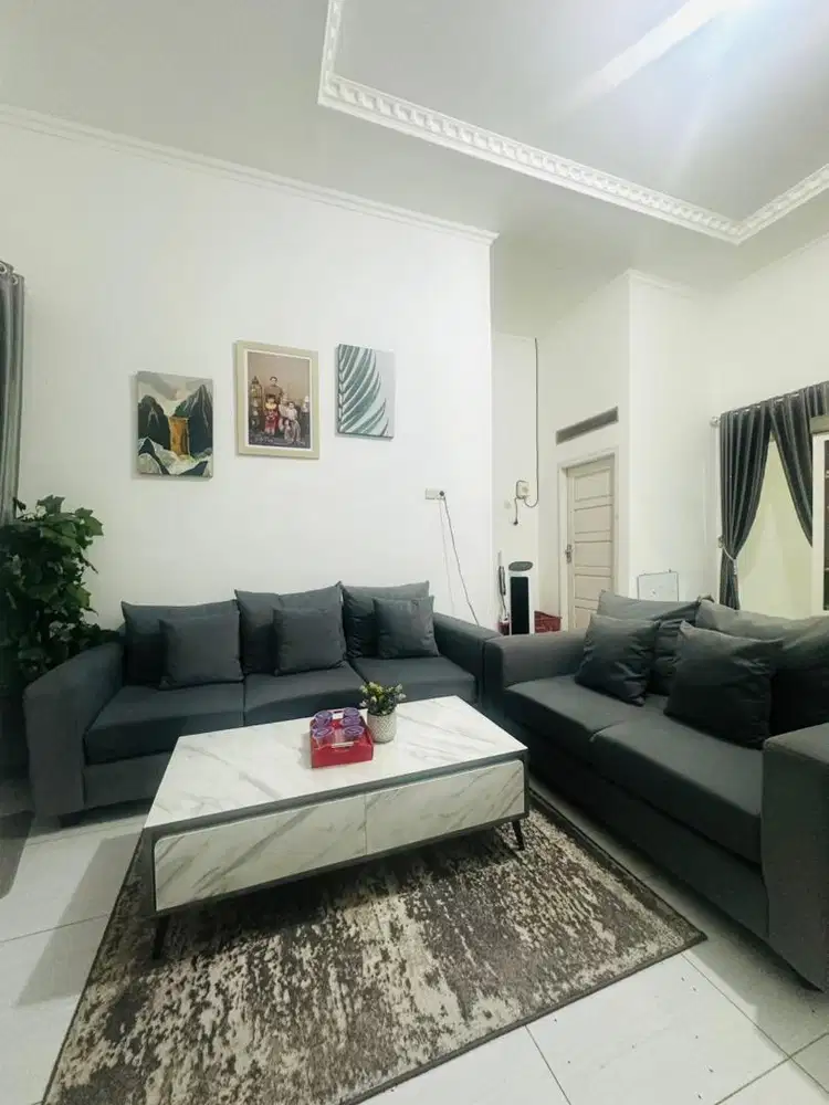 Jual murah rumah lokasi strategis
