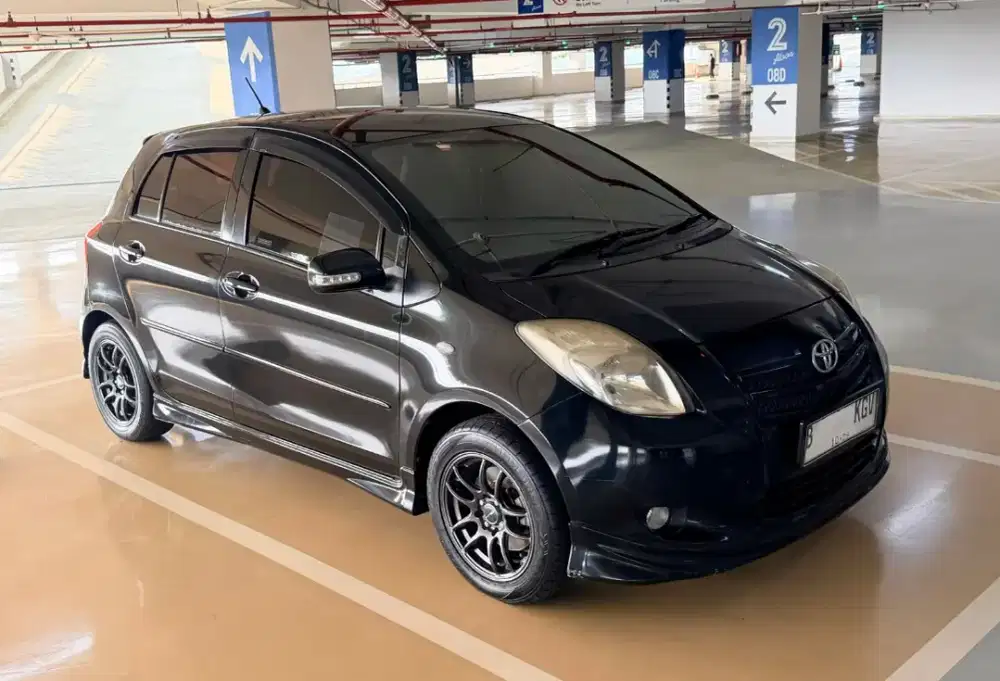 Toyota Yaris 2008 S-AT, Hitam