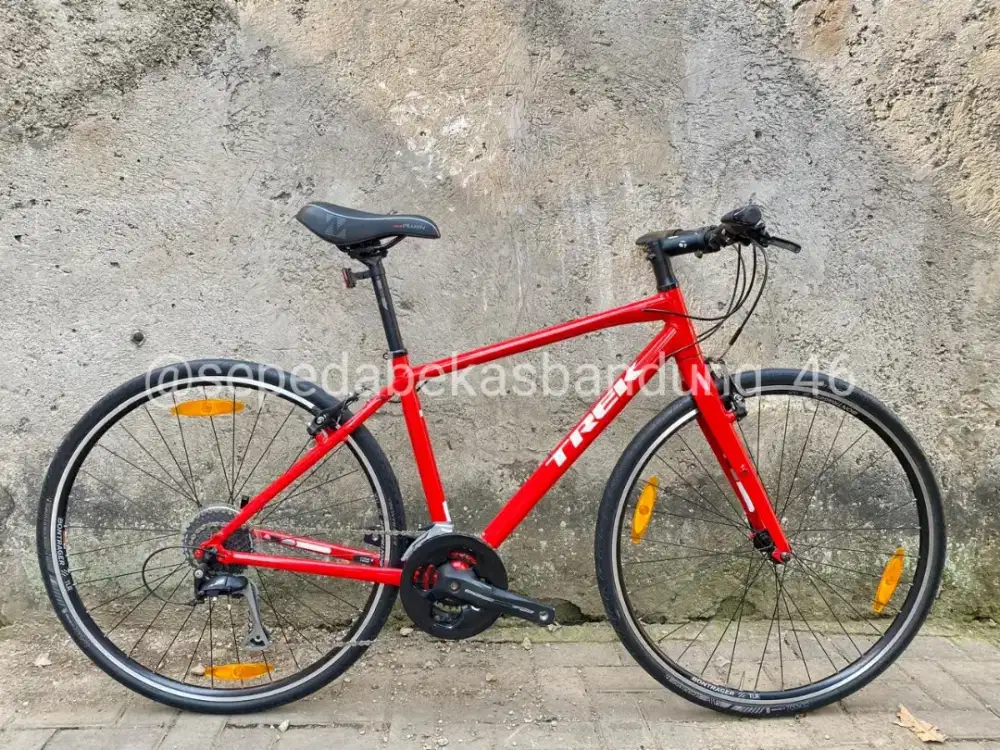 Sepeda Hybrid TREK FX3