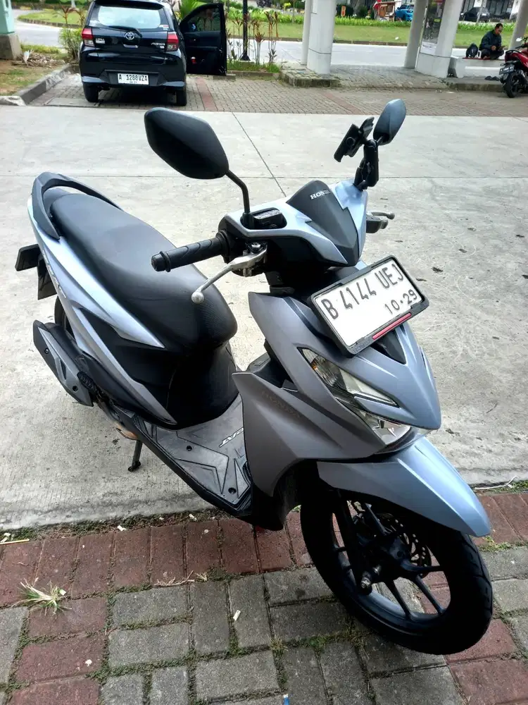 Honda Beat Deluxe Gen 2 Silver Matte ISS Tahun 2024