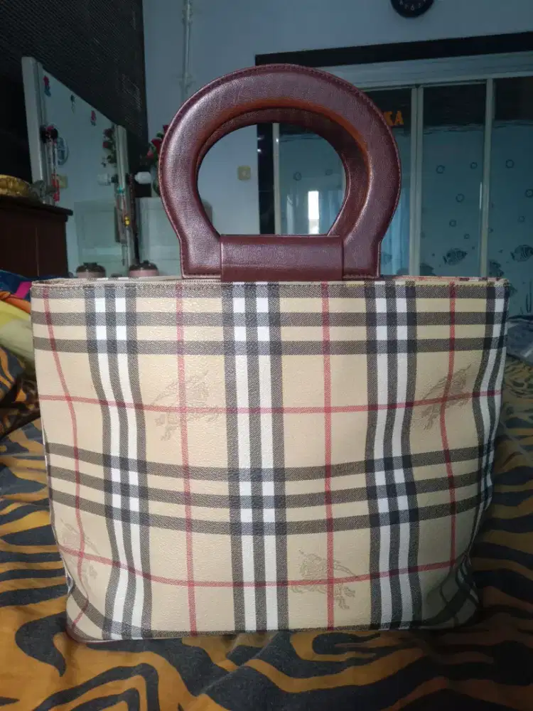Tas merk BURBERRY Ori..