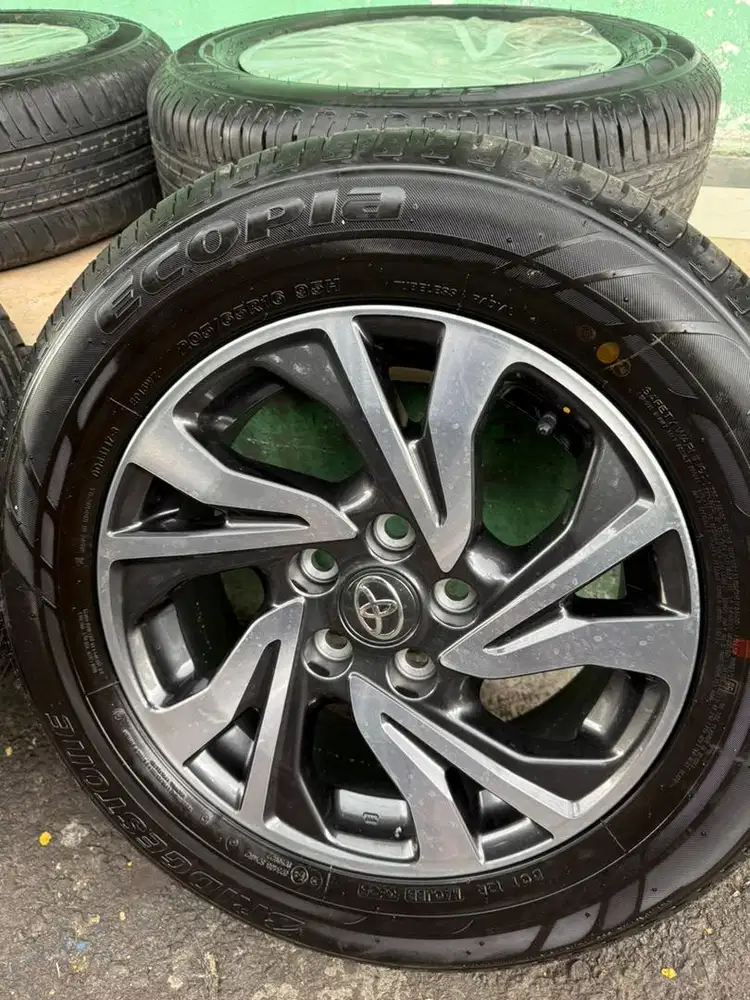Velg Toyota inova Rebont Facelift R.16 ori