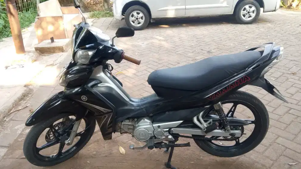 Yamaha Jupiter Z Robot 2012