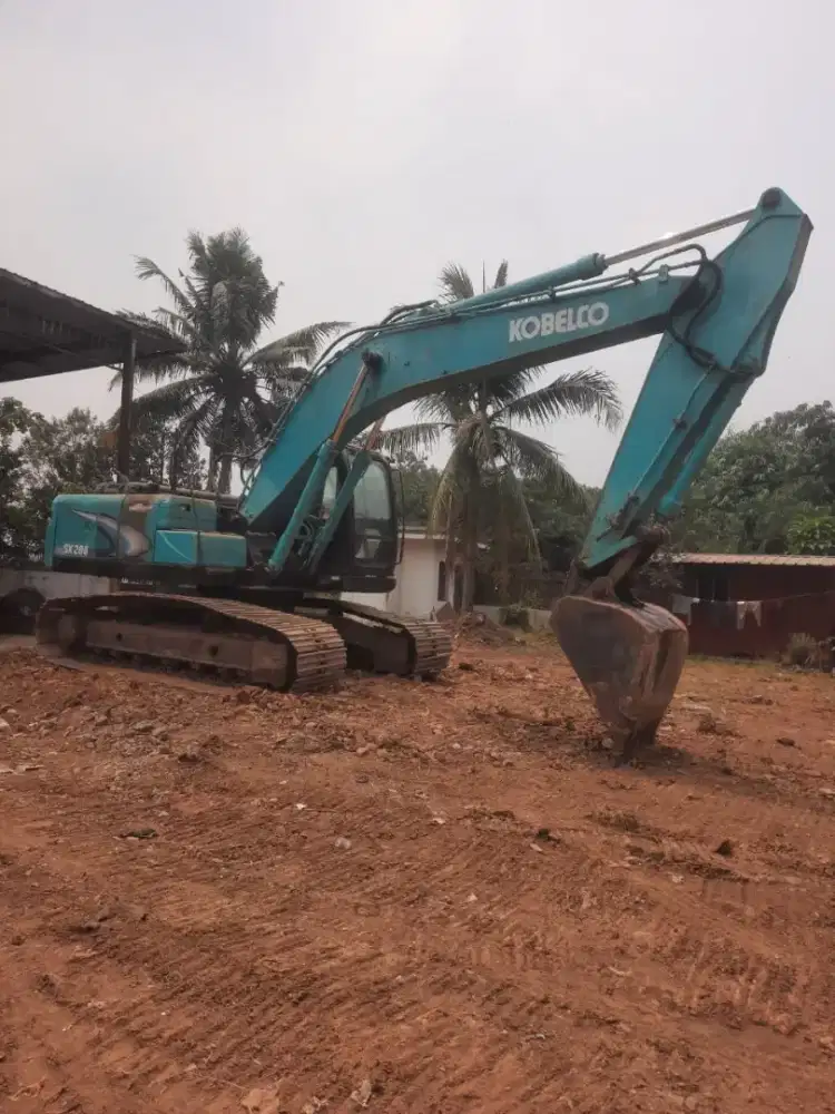 Exavator kobelco sk200-8 tahun 2013