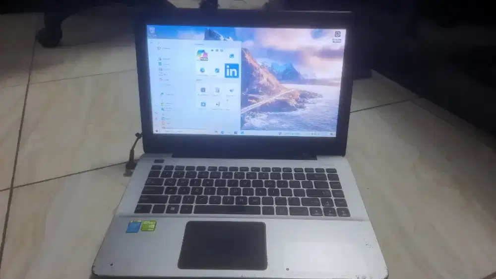 Laptop ASUS A455LF Core i3 NVIDIA 930M