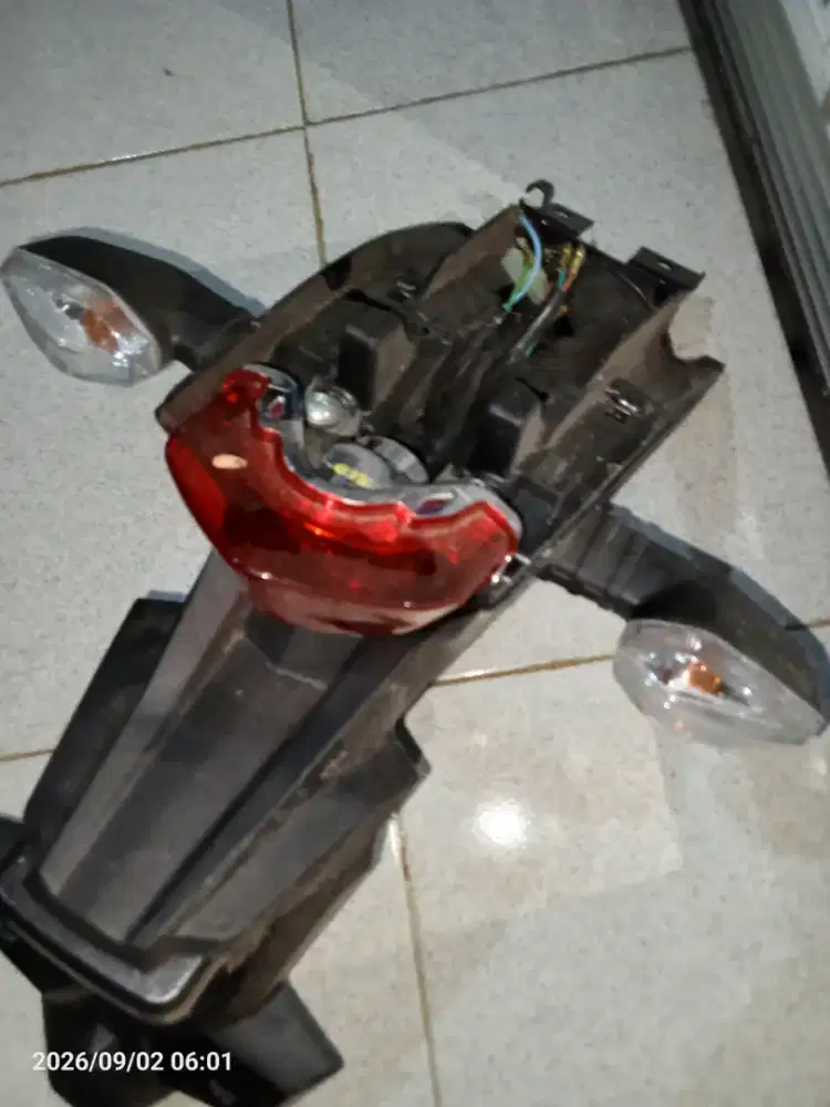 Jual cepat spakbor ori copotan crf 150 masih baru