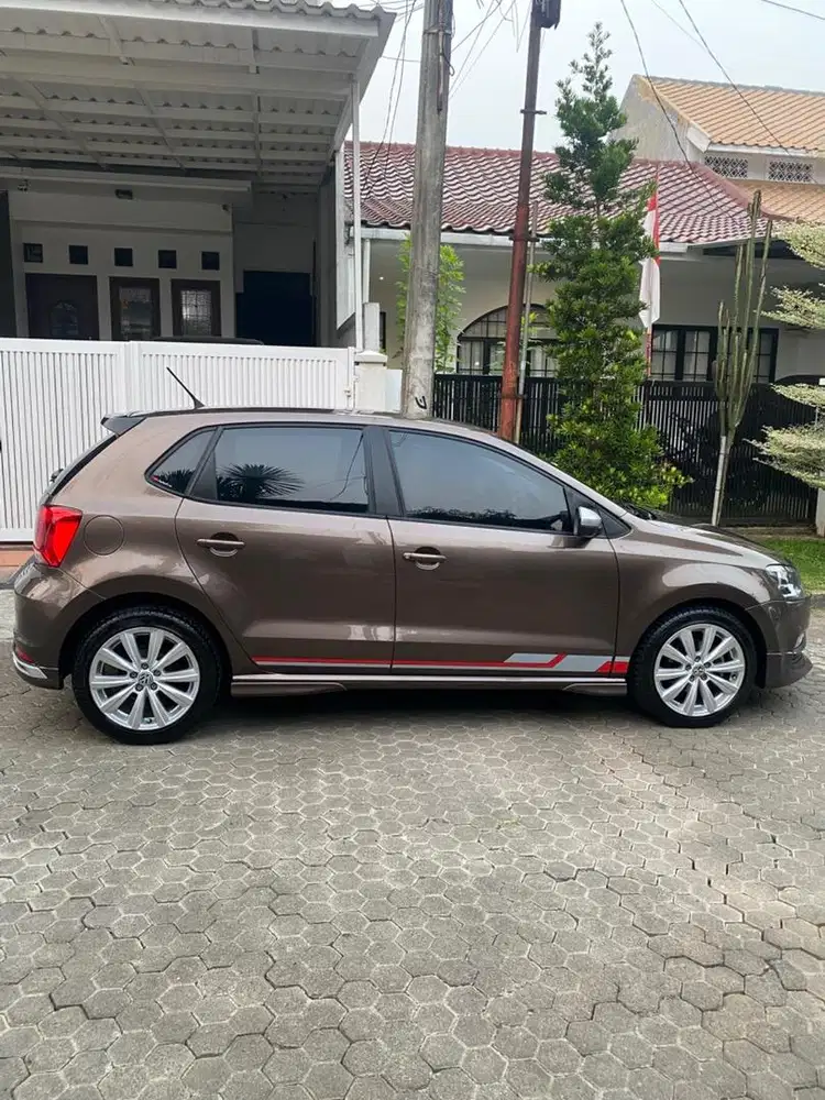Vw polo TSI GT th 2017 coklat met tgn 1