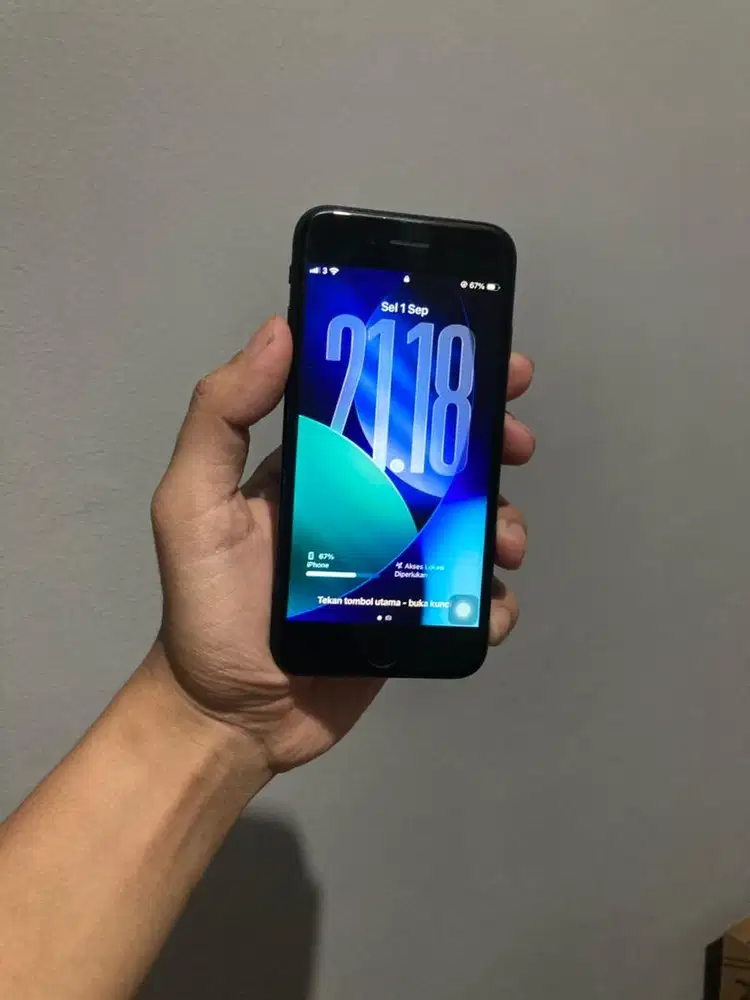 iphone se 2020 64GB iBox