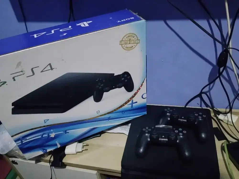 Jual PS 4 slim ORI 1 TB