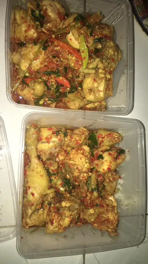 Ayam rica2,menerima pesanan catering juga .