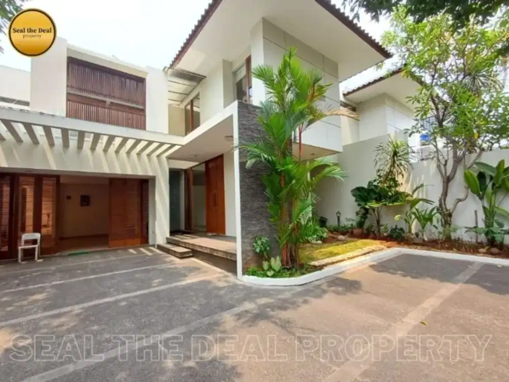 Disewakan Rumah Mewah KT 5 di Area Kemang Jakarta Selatan | Std604