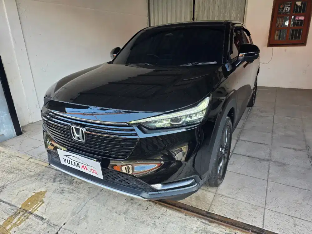 Honda HRV SE panoramic 2022 Black Beauty